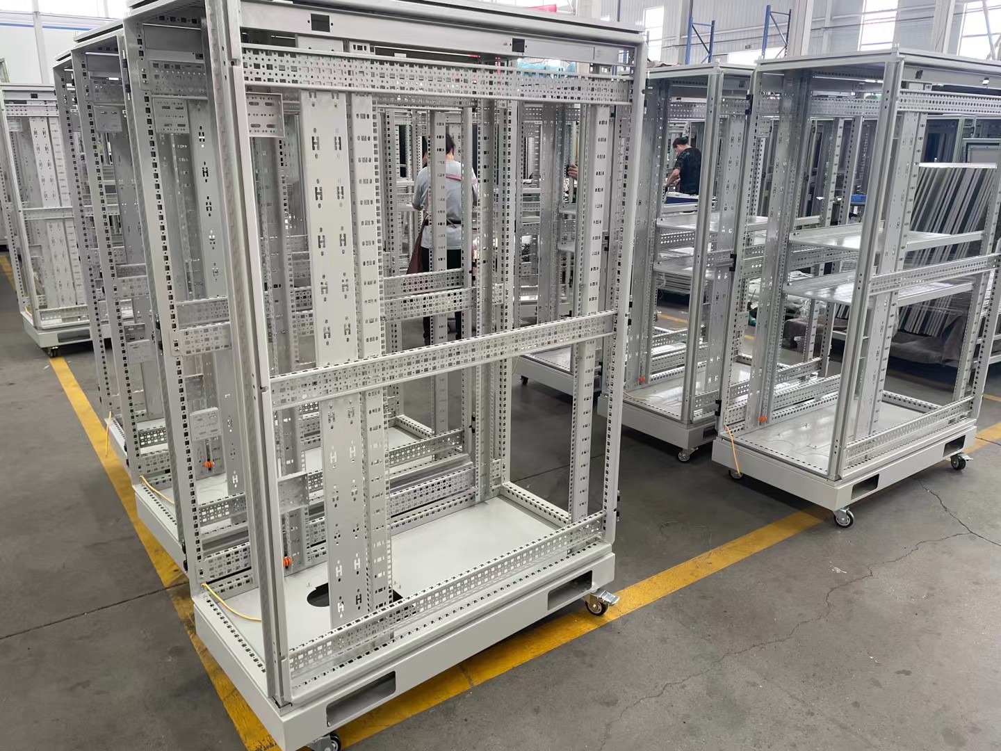 贵港市机箱定制钣金加工定制 - 方案